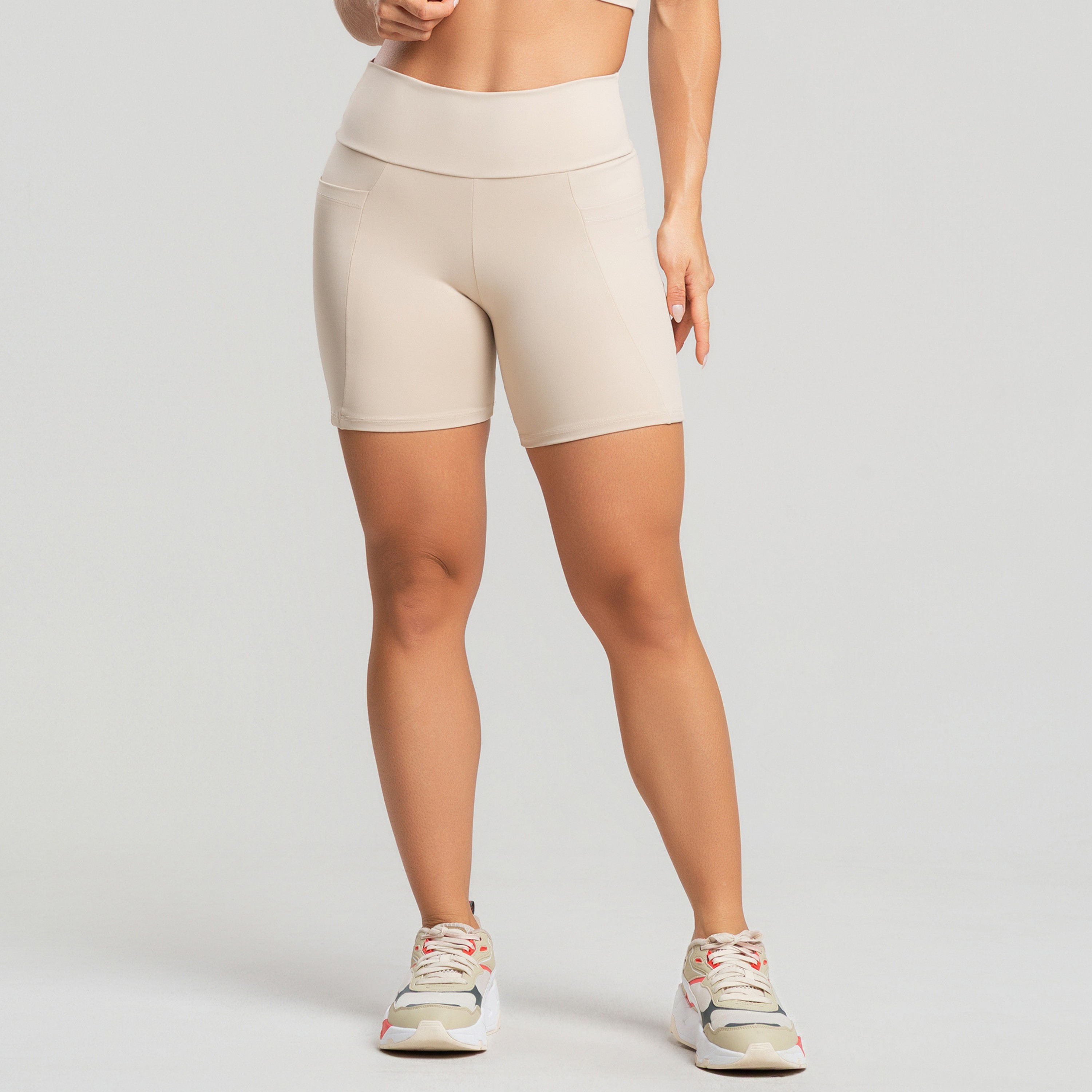 Bermuda Breeze Off White